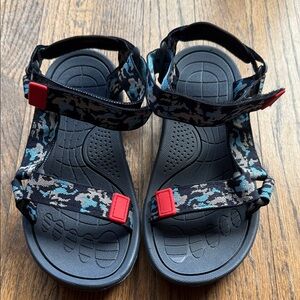 Kids Camouflage Sandals-Big Kids Size 4/Euro Size 36 NWOT